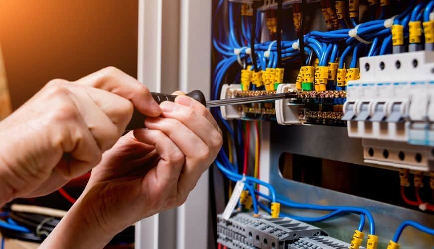 Breakers repairing 